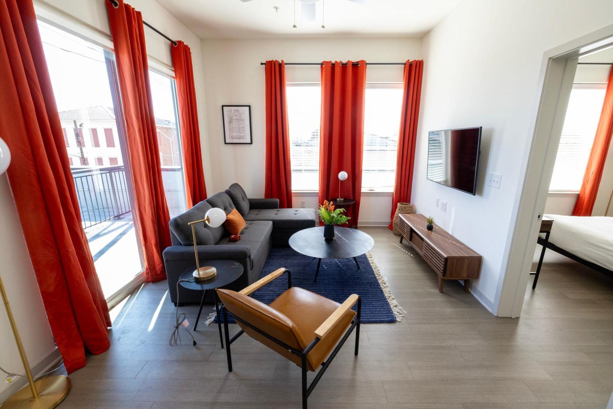 Modern Nulu 2br By Cozysuites 04 * Louisville