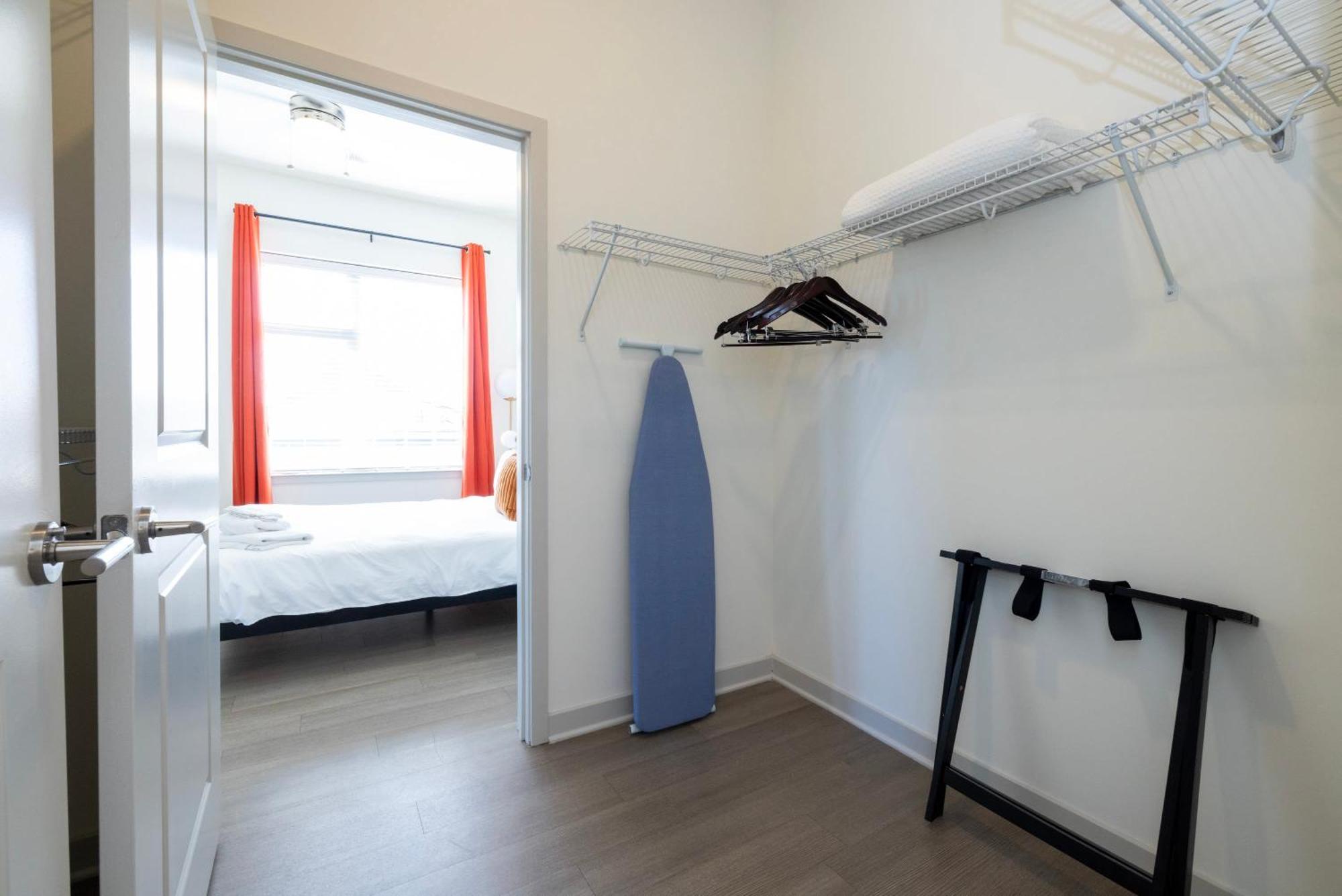 Modern Nulu 2br By Cozysuites 04 * Louisville