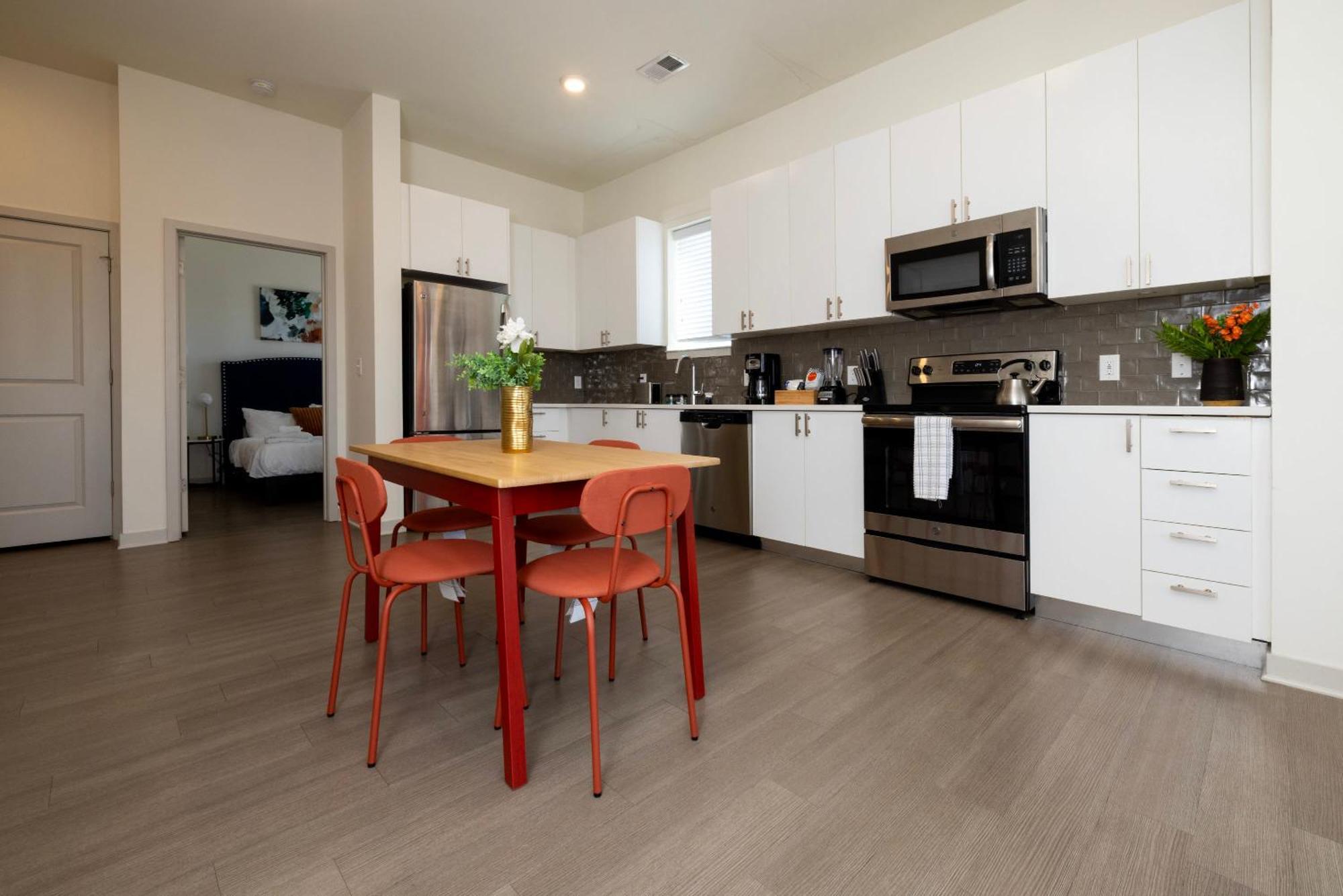 Modern Nulu 2br By Cozysuites 04 Apartment