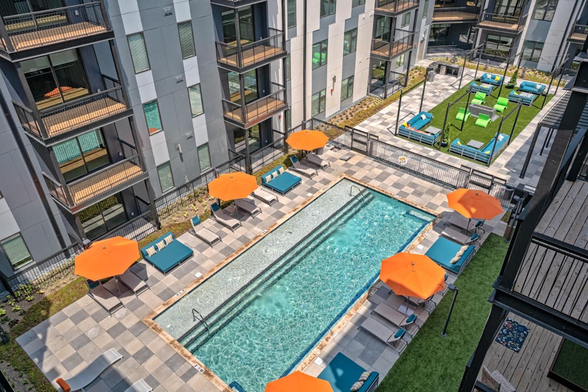 Modern Nulu 2br By Cozysuites 04 Apartment Louisville